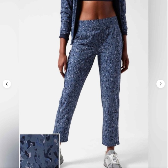 Athleta Brooklyn Ankle Pant Women size 4 Captivate Chrome Blue Travel Active - Picture 1 of 13
